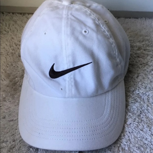 Nike Heritage86 Drifit Swoosh Strapback 